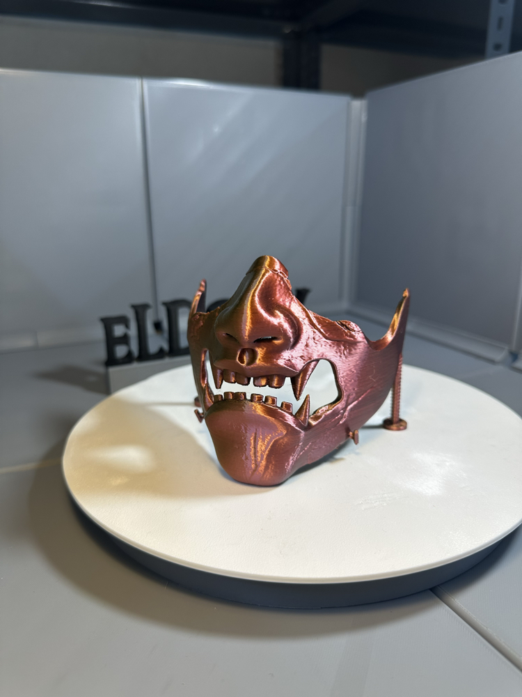 3D Baskı Oni Maskesi Kol Tutucu Stand | Oyuncu Masaüstü Aksesuarı