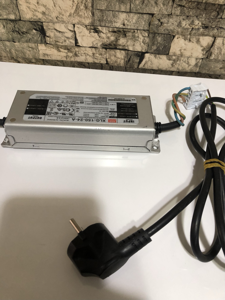 100-240 volt giriş 24 volt 6.25 amper çıkışlı trafo