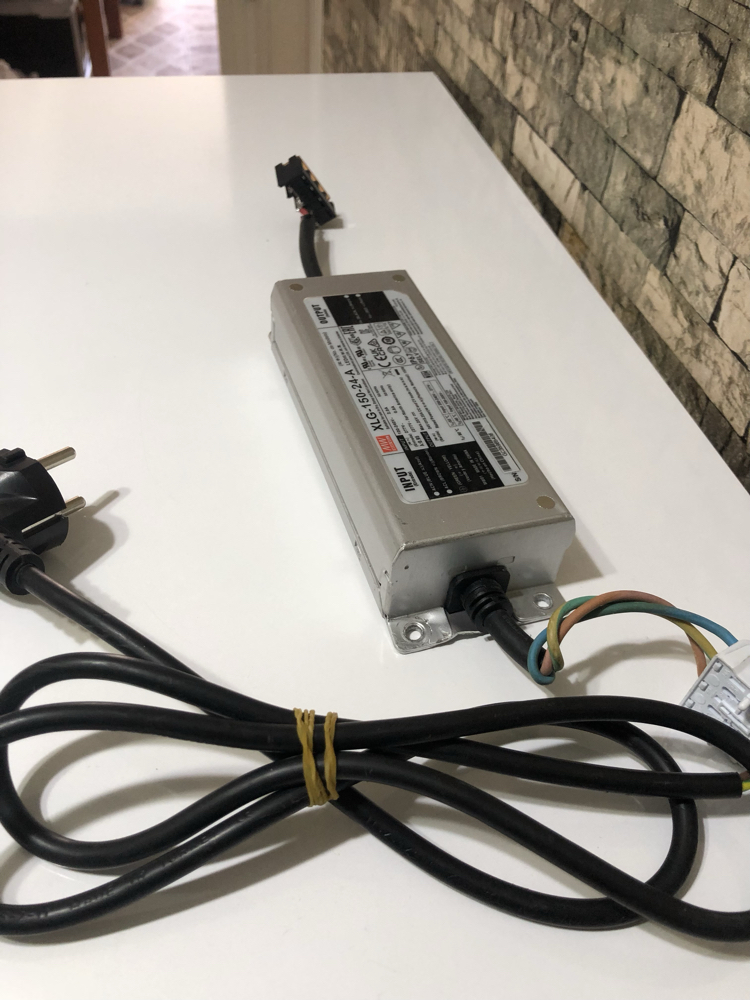 100-240 volt giriş 24 volt 6.25 amper çıkışlı trafo