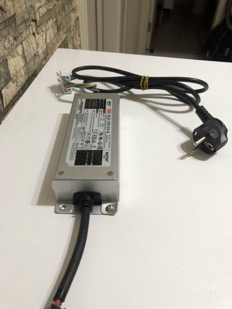 100-240 volt giriş 24 volt 6.25 amper çıkışlı trafo
