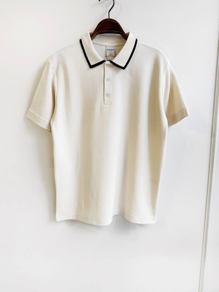 Yakası Çizgili T-Shirt