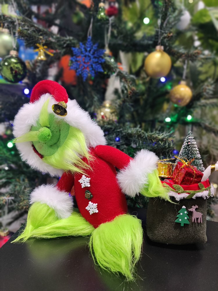 The Grinch Gnome