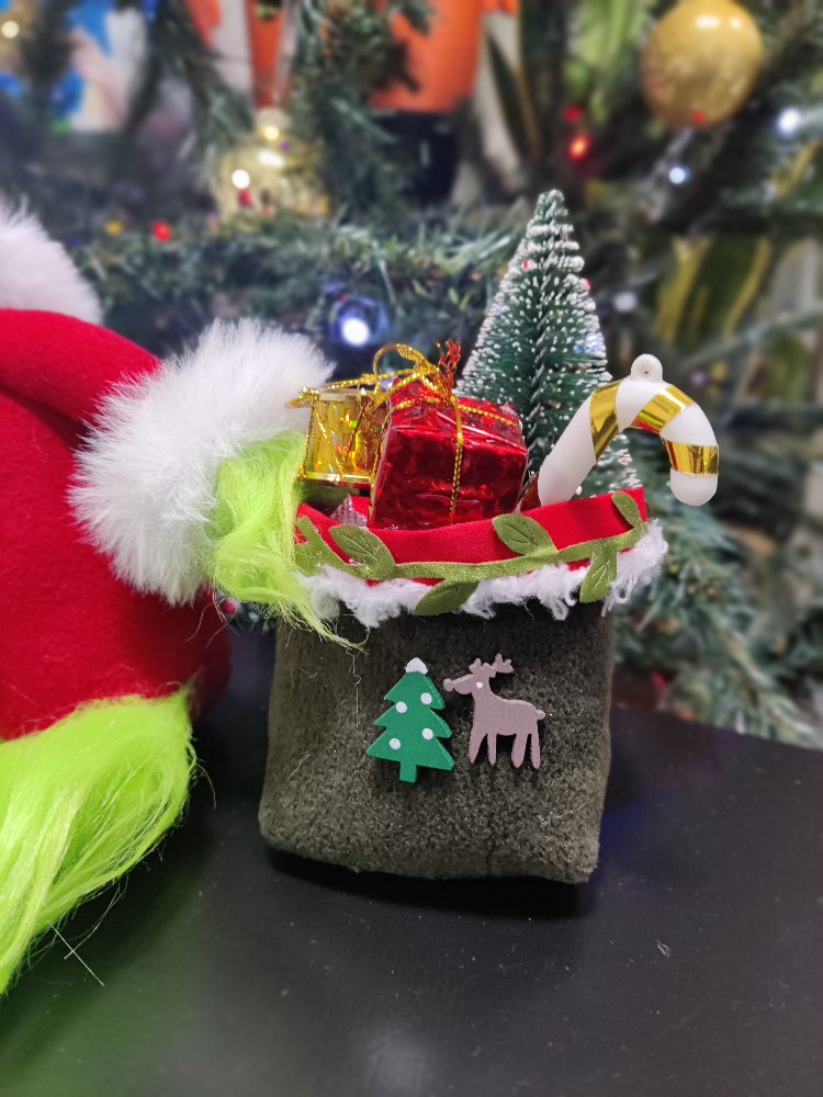 The Grinch Gnome