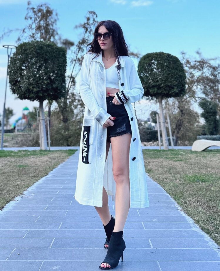 Tasarım Hırka BEYAZ