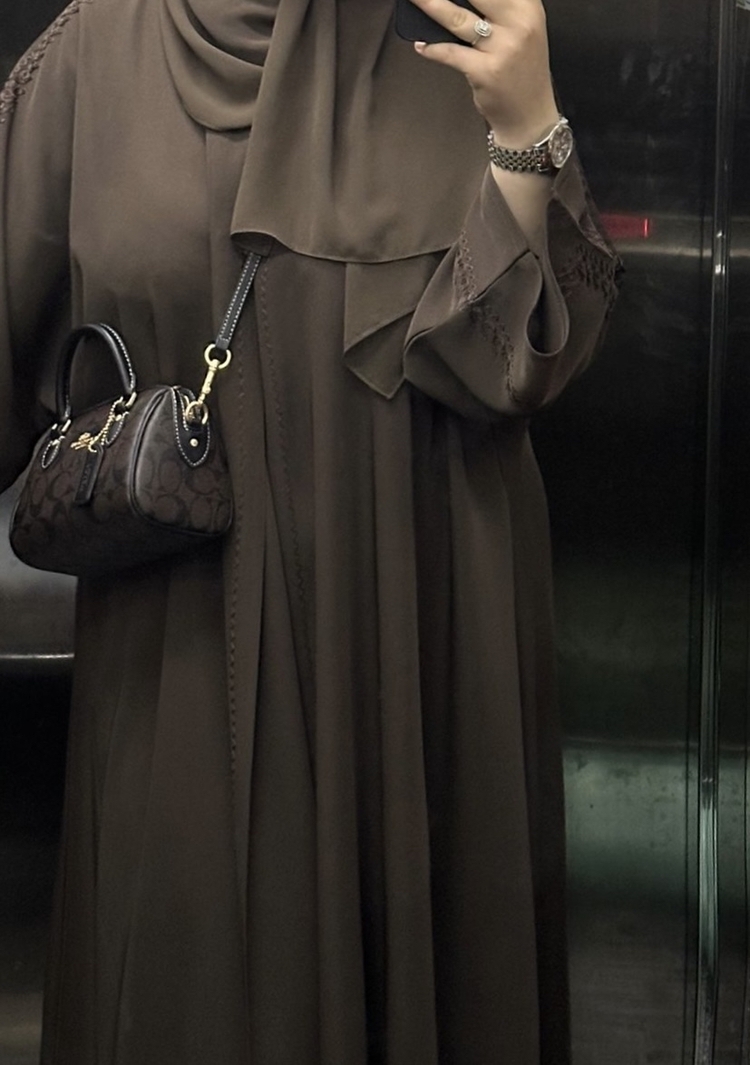 Kahve Nour abaya