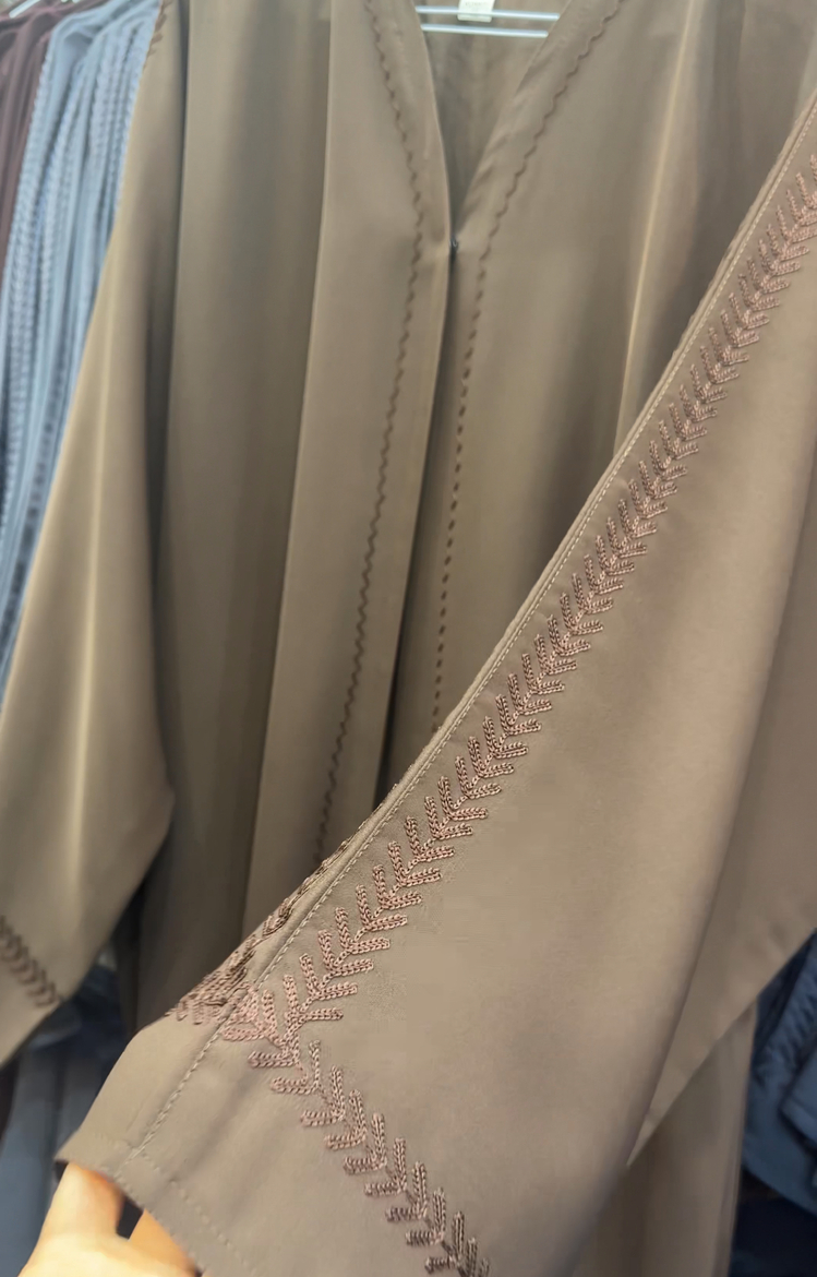 Kahve Nour abaya