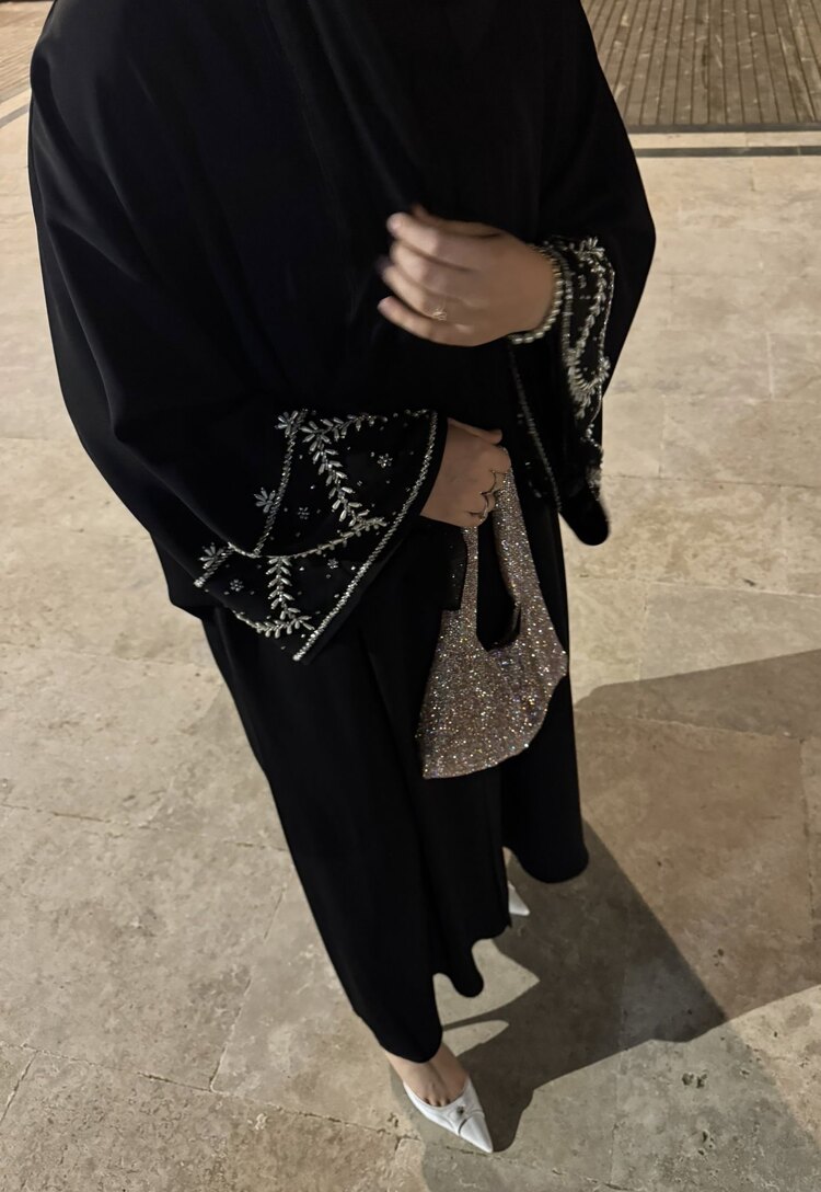 Whitebead Abaya