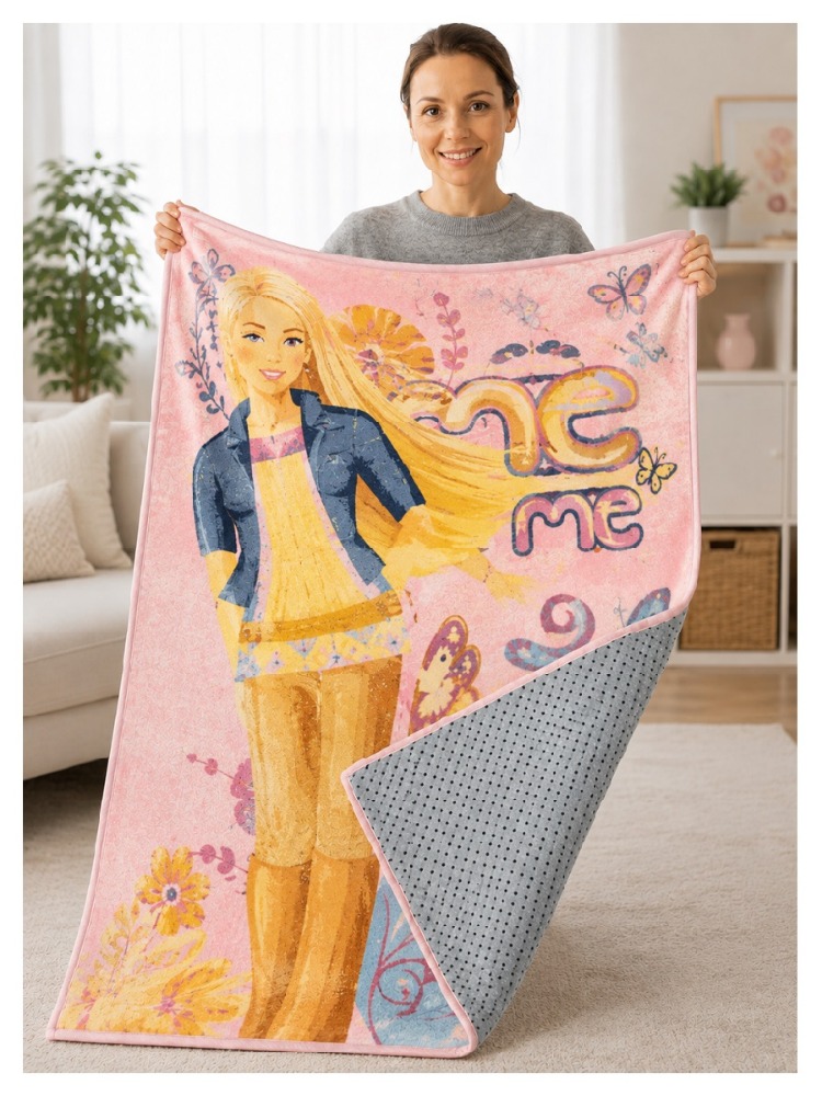 Barbie Figürlü Çocuk Odası Halısı – Yumuşak Dokulu, Kaymaz Tabanlı