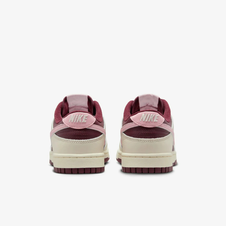  Nike SB Dunk Low Valentines Day