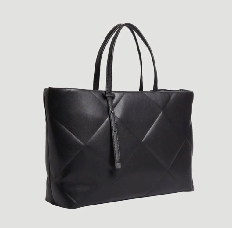 Calvin Klein Re-Lock Quilt Tote Black (28x38)