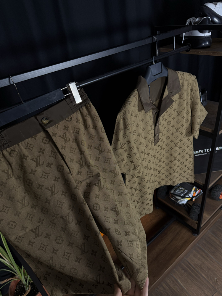 LOUIS VUITTON PREMIUM
