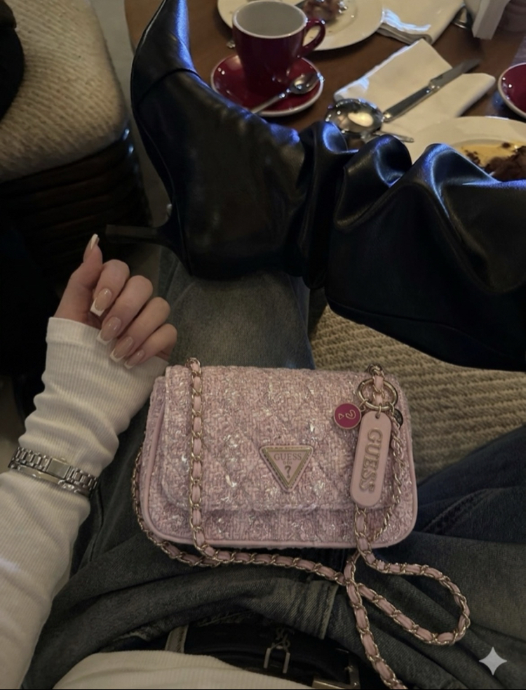 Guess charmli pink çanta 