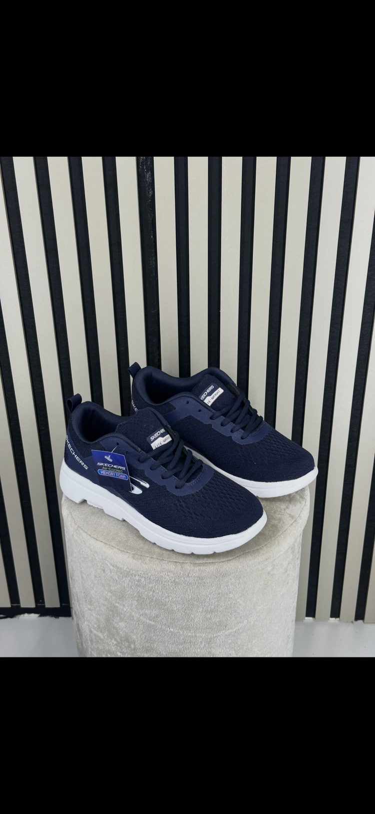 Skechers