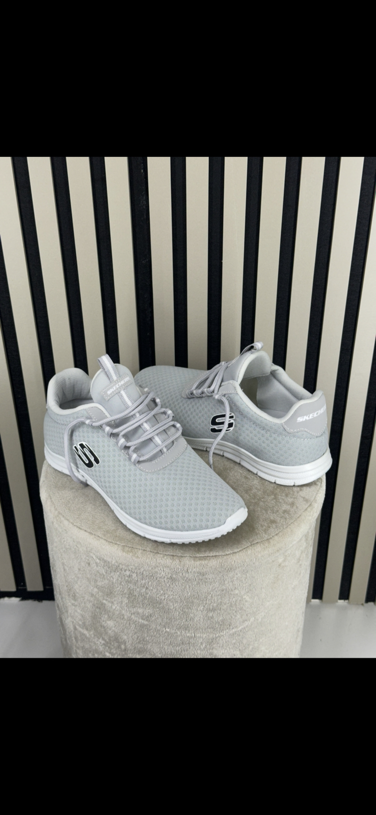 Skechers
