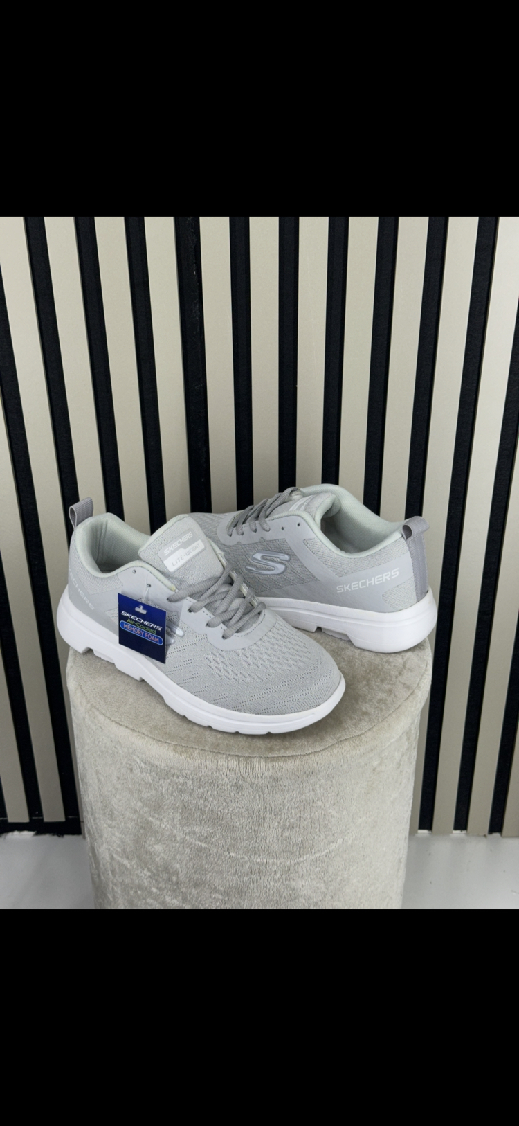 Skechers