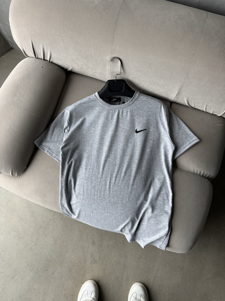 NİKE Basic Gri T-Shirt 