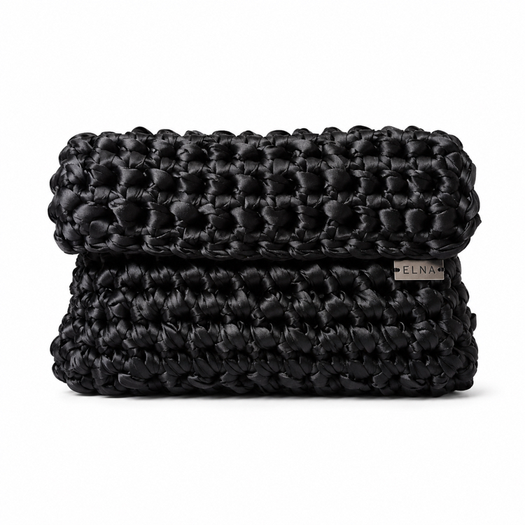 Noir Clutch