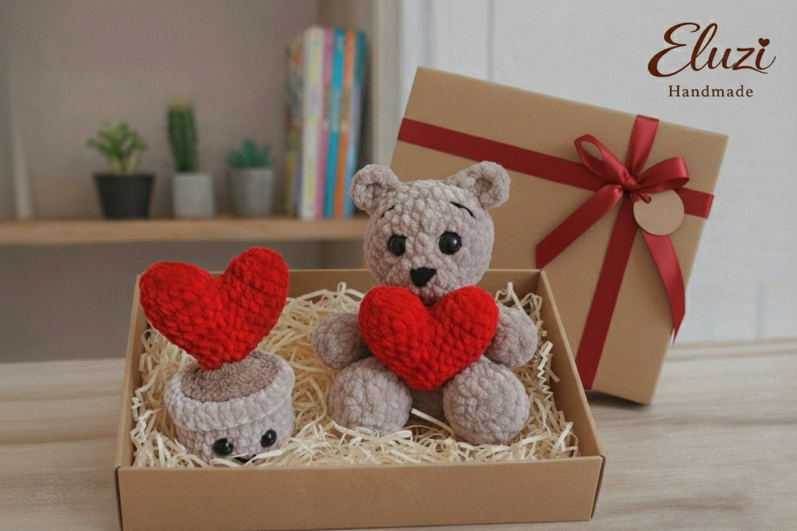  Sevgililer Günü Özel El Yapımı Hediye Seti – Amigurumi Ayıcık & Kalpli Saksı