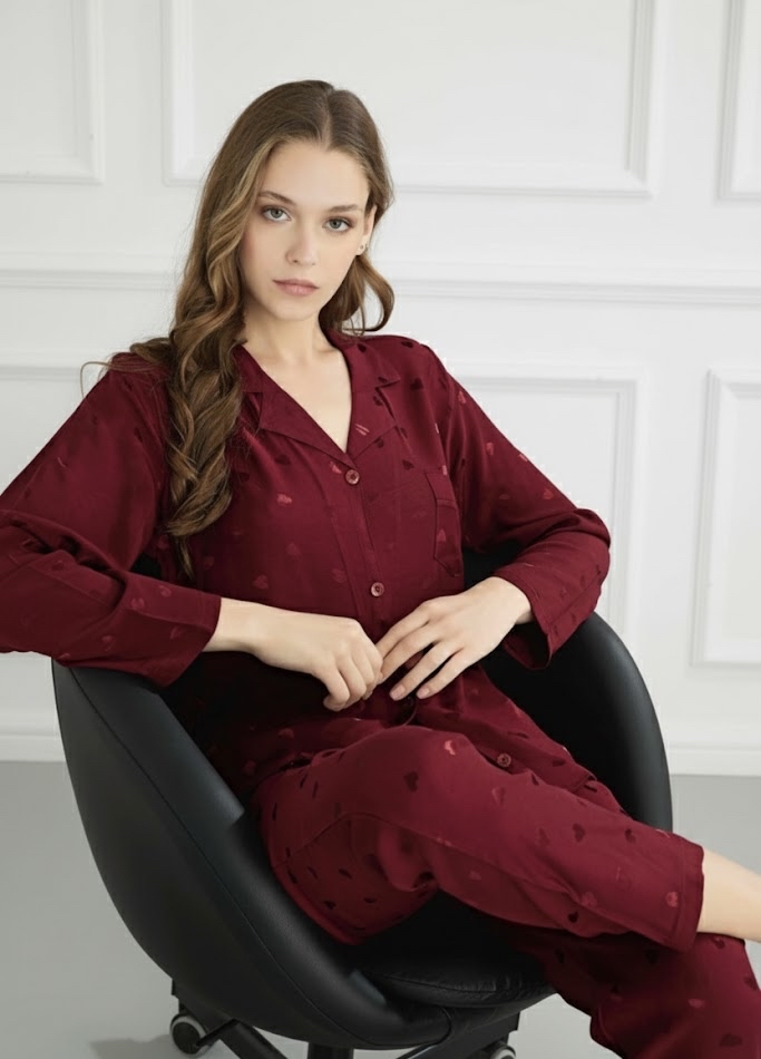 Kırmızı Kalpli Uzun Kollu Pijama Takımı