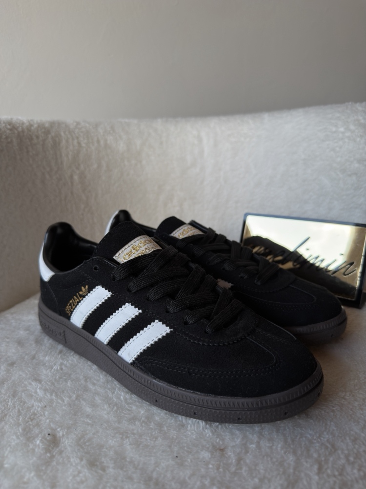 Adidas Spezial Sneaker - Siyah Süet / Beyaz Şerit