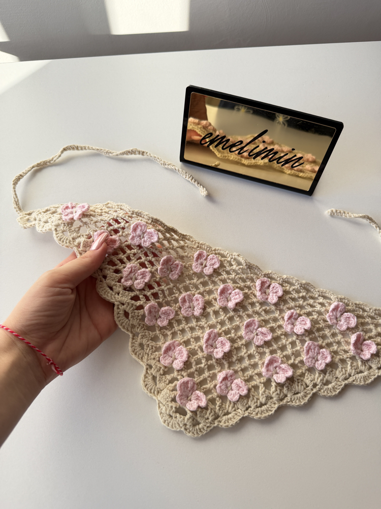 El Yapımı Çiçekli Bandana