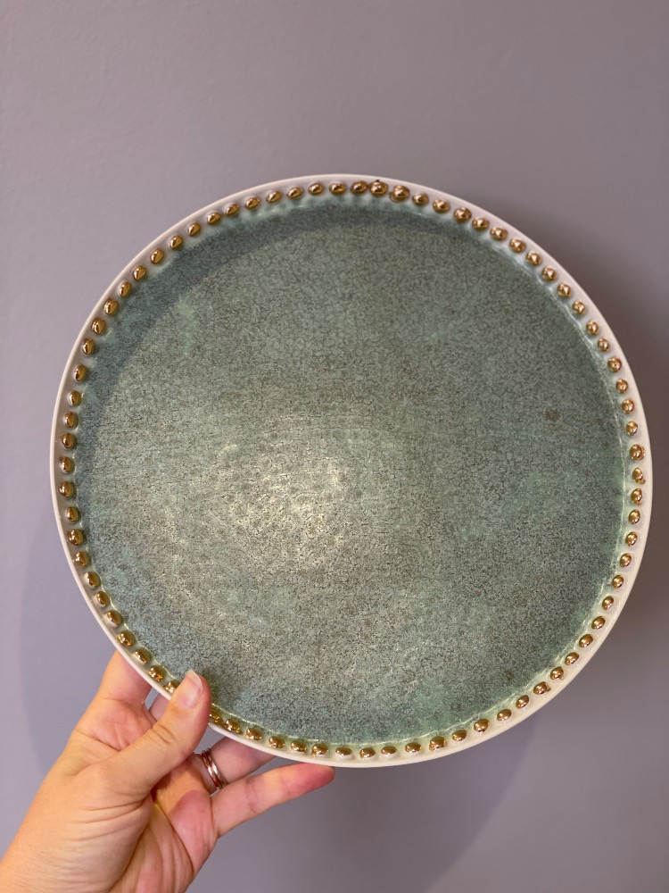 tabak&tepsi 26cm - beyaz zemin üzeri yeşil hareli