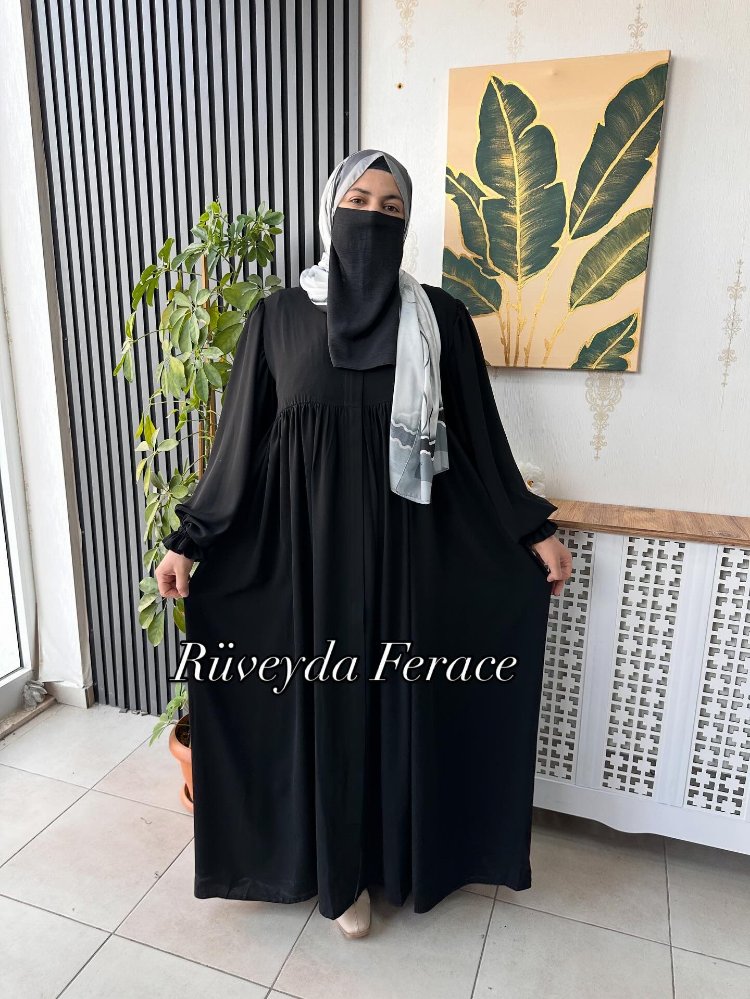 RÜVEYDA FERACE
