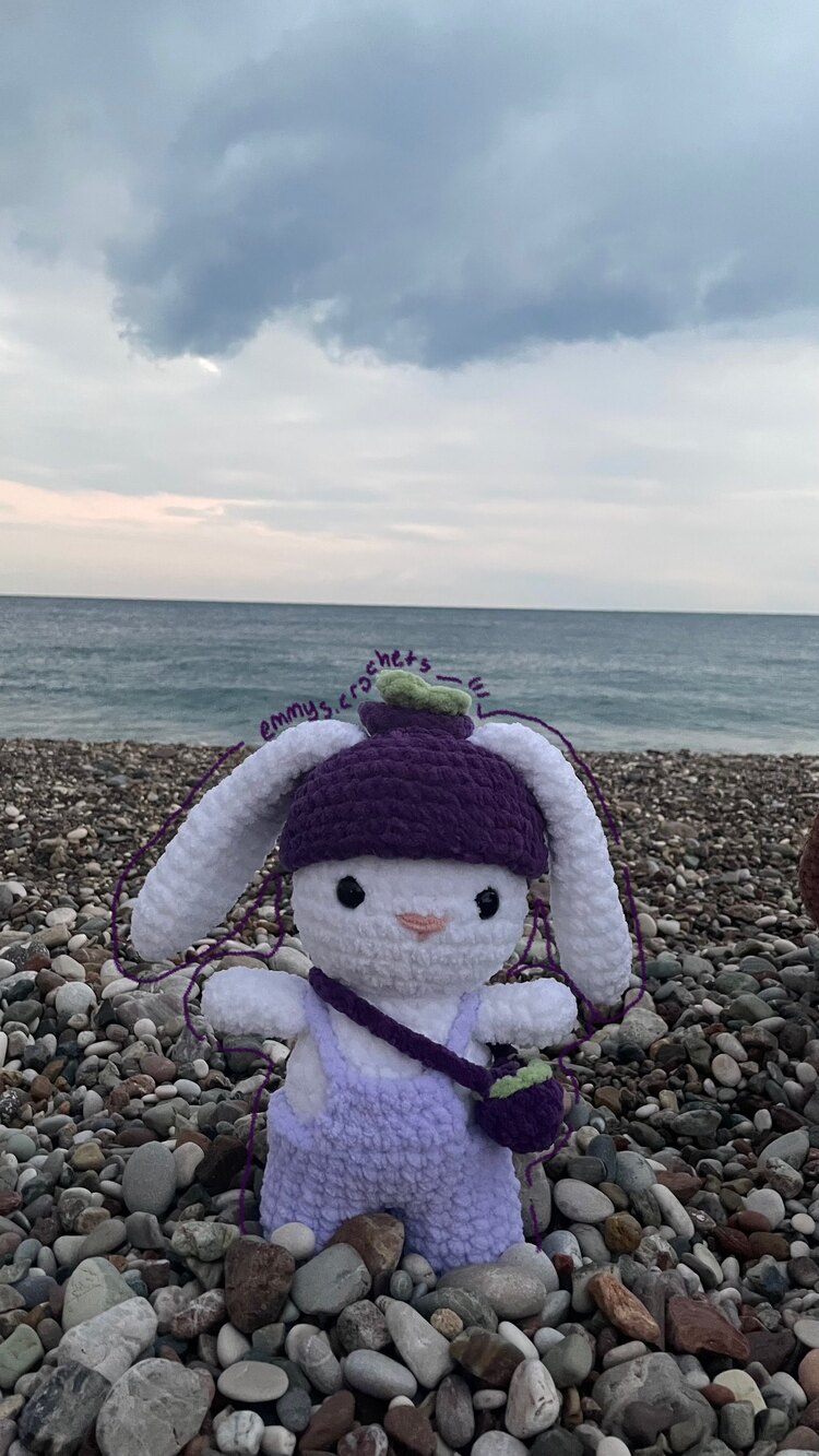Mor Bunny Plushie 