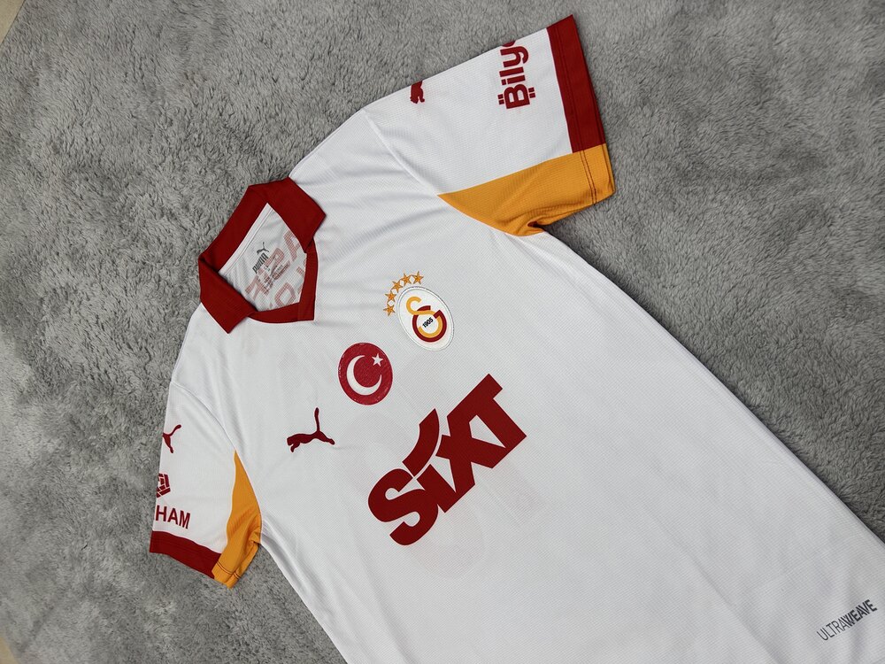 25/26 deplasman forması