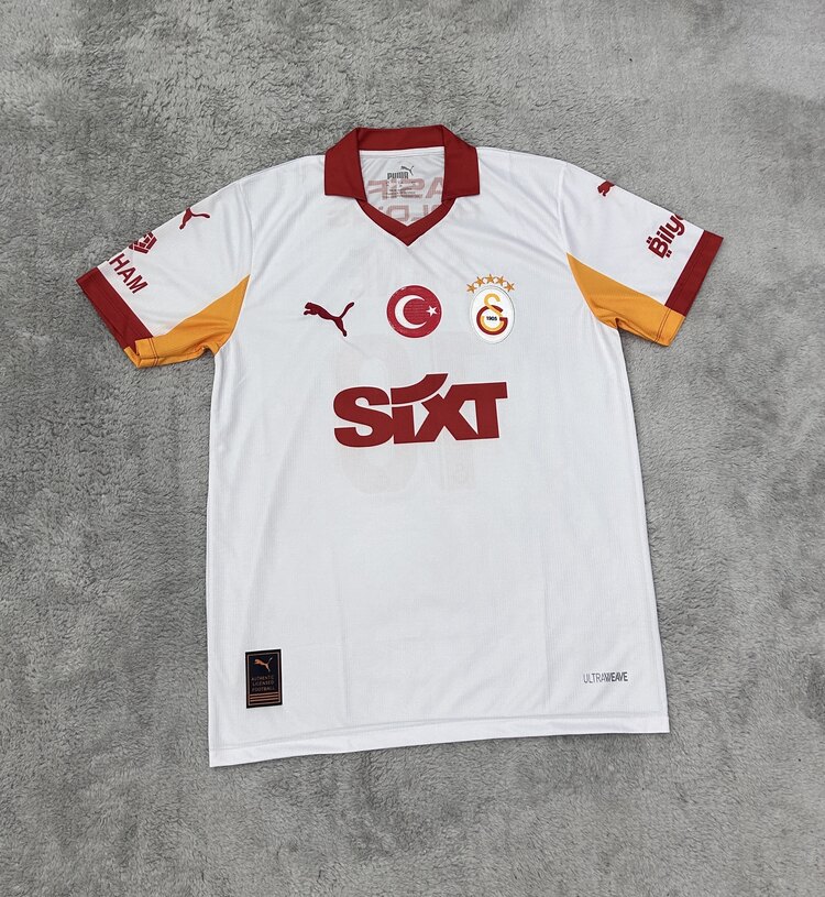 25/26 deplasman forması