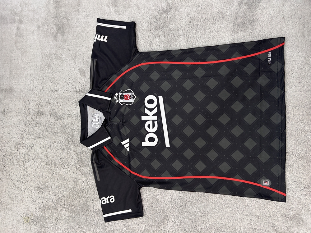 yeni sezon siyah polo yaka