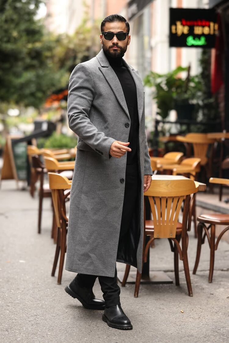 Kod: 2502 | Gri Erkek Modern Fit Kaşe Kaban – Diz Altına Uzanan En Uzun Model 