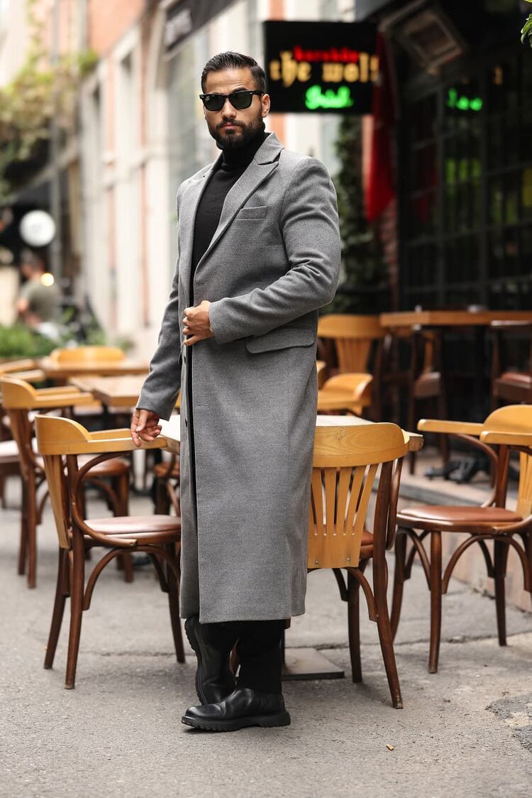 Kod: 2502 | Gri Erkek Modern Fit Kaşe Kaban – Diz Altına Uzanan En Uzun Model 