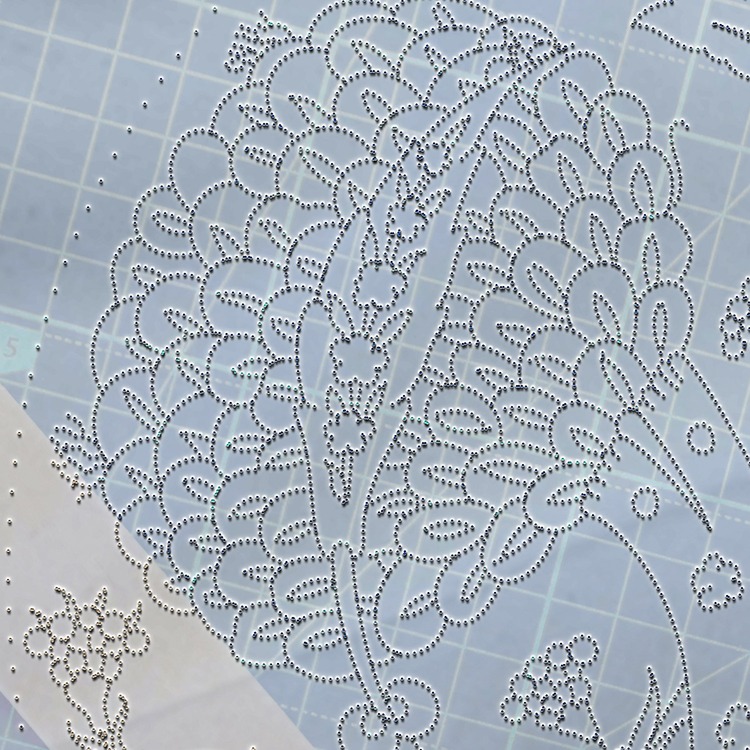 Perforated Stencil 30 cm. - 1545 Damascus Style Shah Kulu Iznik Artichoke Tile Plate Pattern