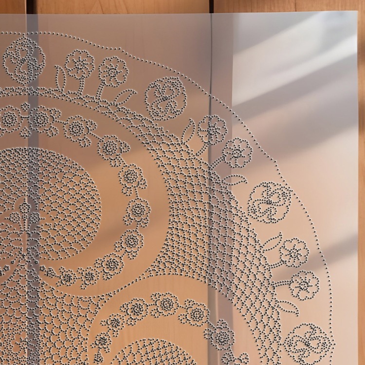 Perforated Stencil 30 cm. - Classic Iznik 1547 Triple Symmetric Rumi Crescent Motif Tile Pattern