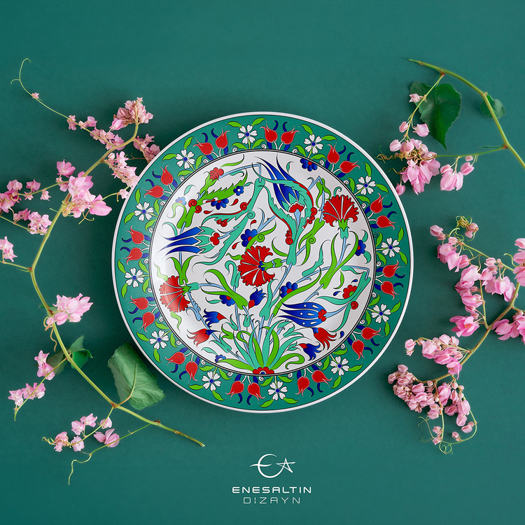 Perforated Stencil 30 cm. - Tile Plate Pattern with Broken Tulip and Carnation Motif