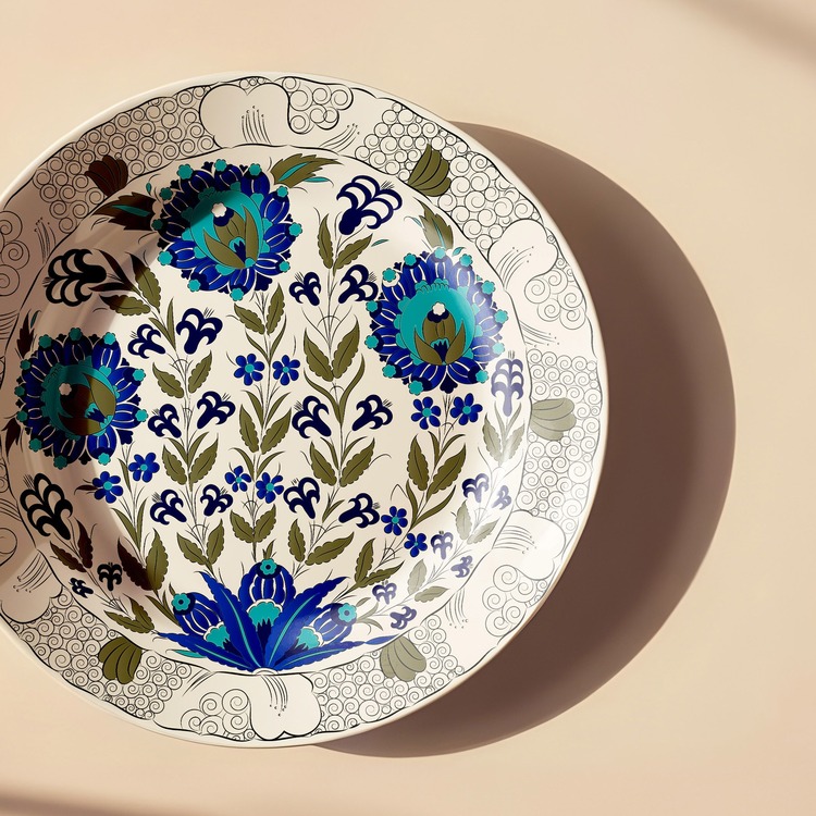 Perforated Stencil 30 cm. - Classic Iznik Lily and Hyacinth Tile Plate Pattern