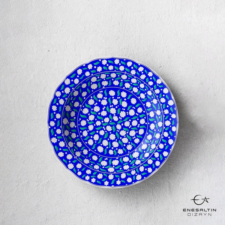 Perforated Stencil 30 cm. - Cloud / Daisy 15th century Classic Iznik Tile Plate Pattern