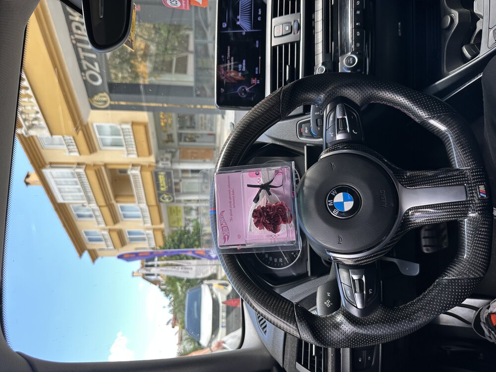 Kişiye Özel Tasarımlı Aynalı Hot Wheels Çiçek Buketi  08