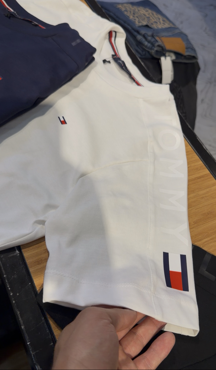 Tommy kol baskı ultra premium 2026 beyaz