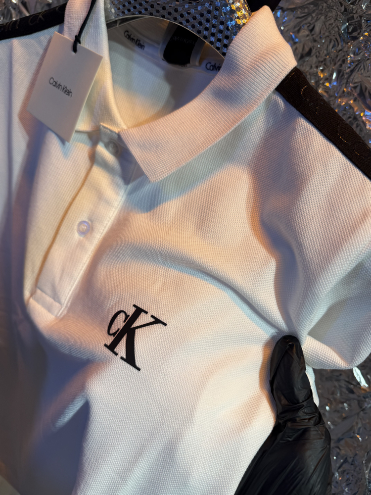 Calvin klein kol şeritli beyaz (bayi modeli)
