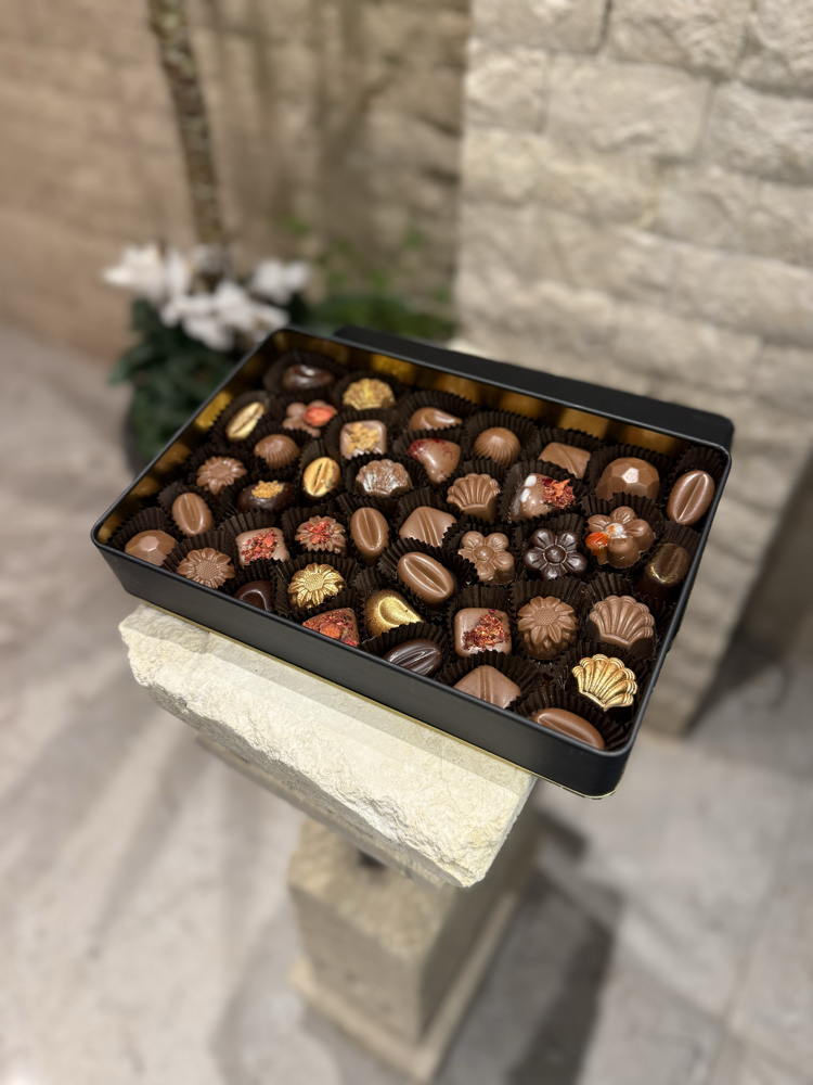 Lüks Metal Kutu Karışık Dolgulu Çikolata | 400 gr
