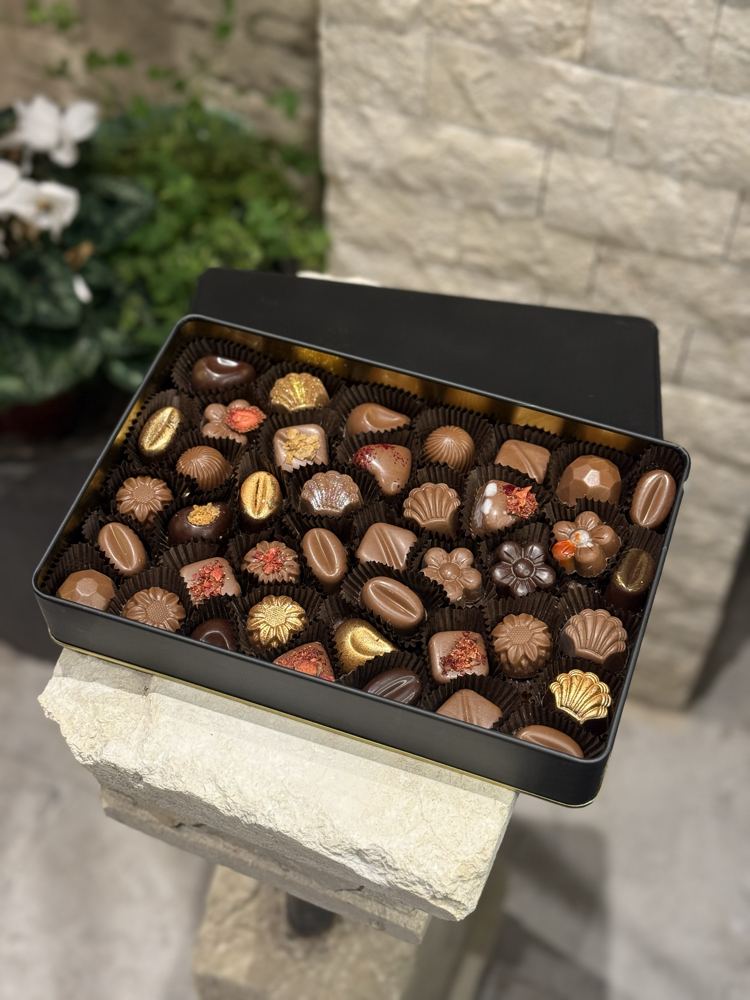 Lüks Metal Kutu Karışık Dolgulu Çikolata | 400 gr