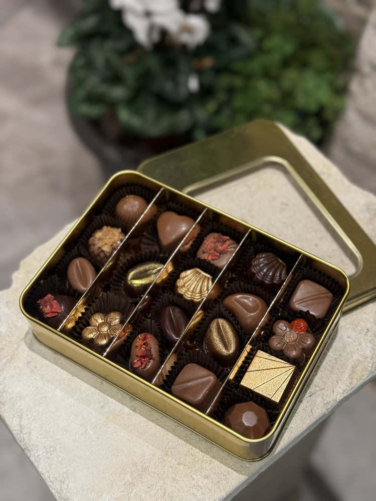 Lüks Metal Kutu Karışık Dolgulu Çikolata | 200 gr