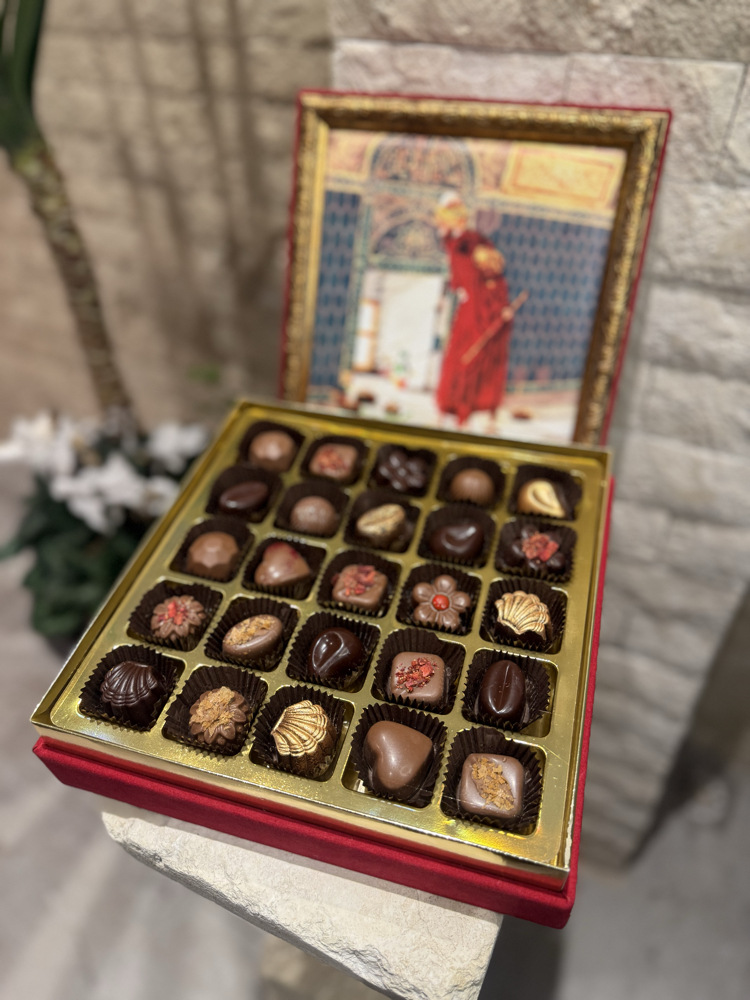Sanat & Lezzet Koleksiyonu | 25’li Premium El Yapımı Çikolata