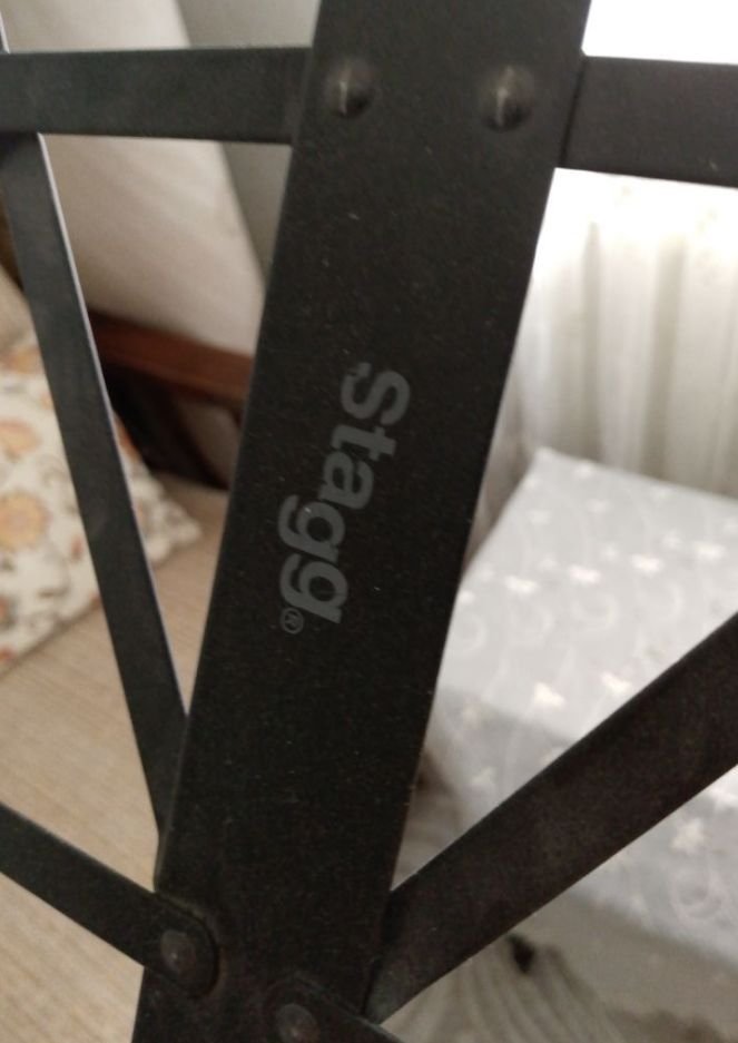stagg nota sehpası