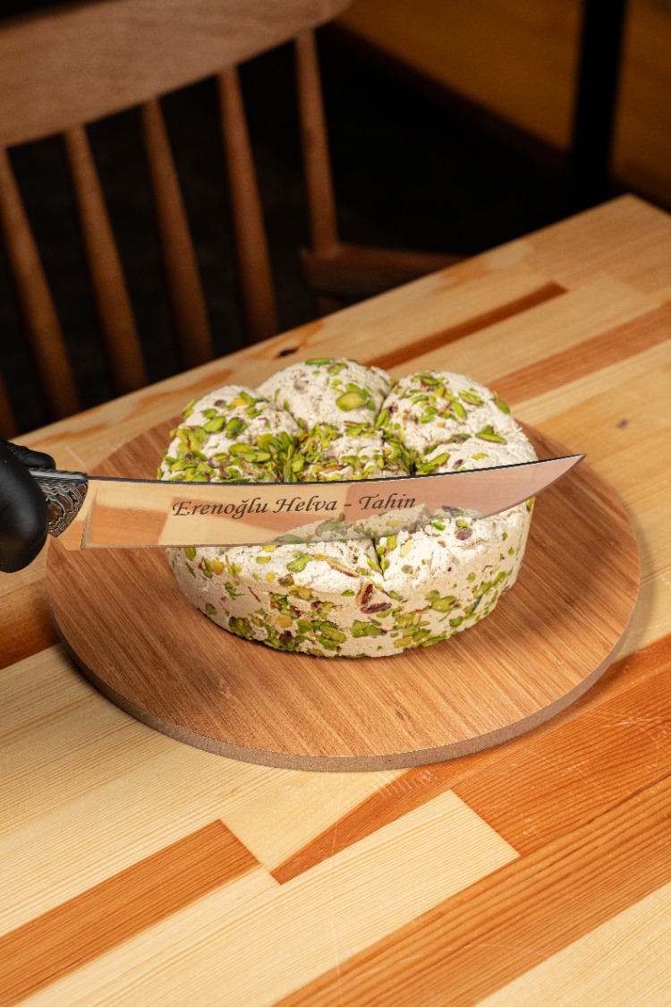 Erenoğlu Antep Fıstıklı Tahin Helvası 940 gr
