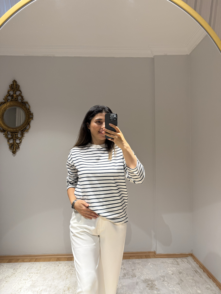 Beyaz lacivert çizgili body 