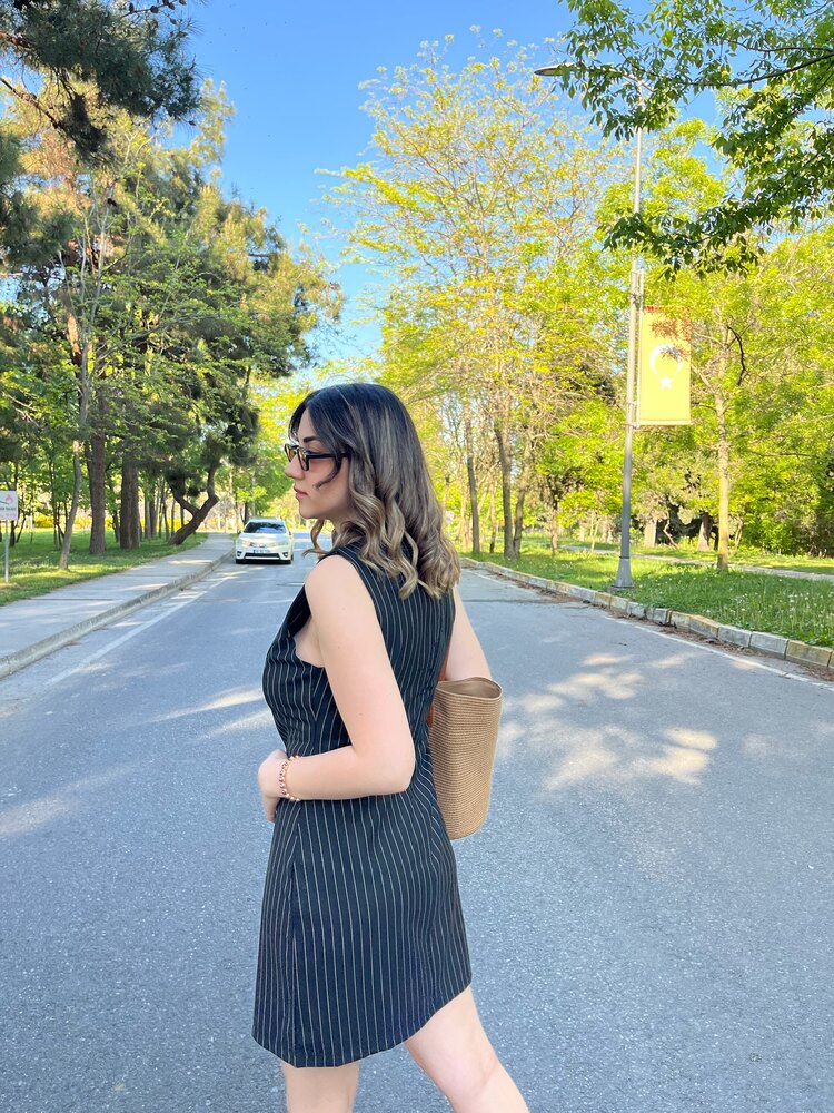 Siyah Çizgili Elbise 