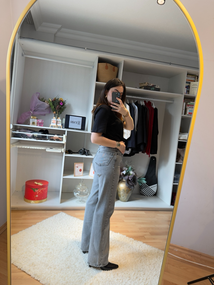 Gri yıkamalı straight Jean